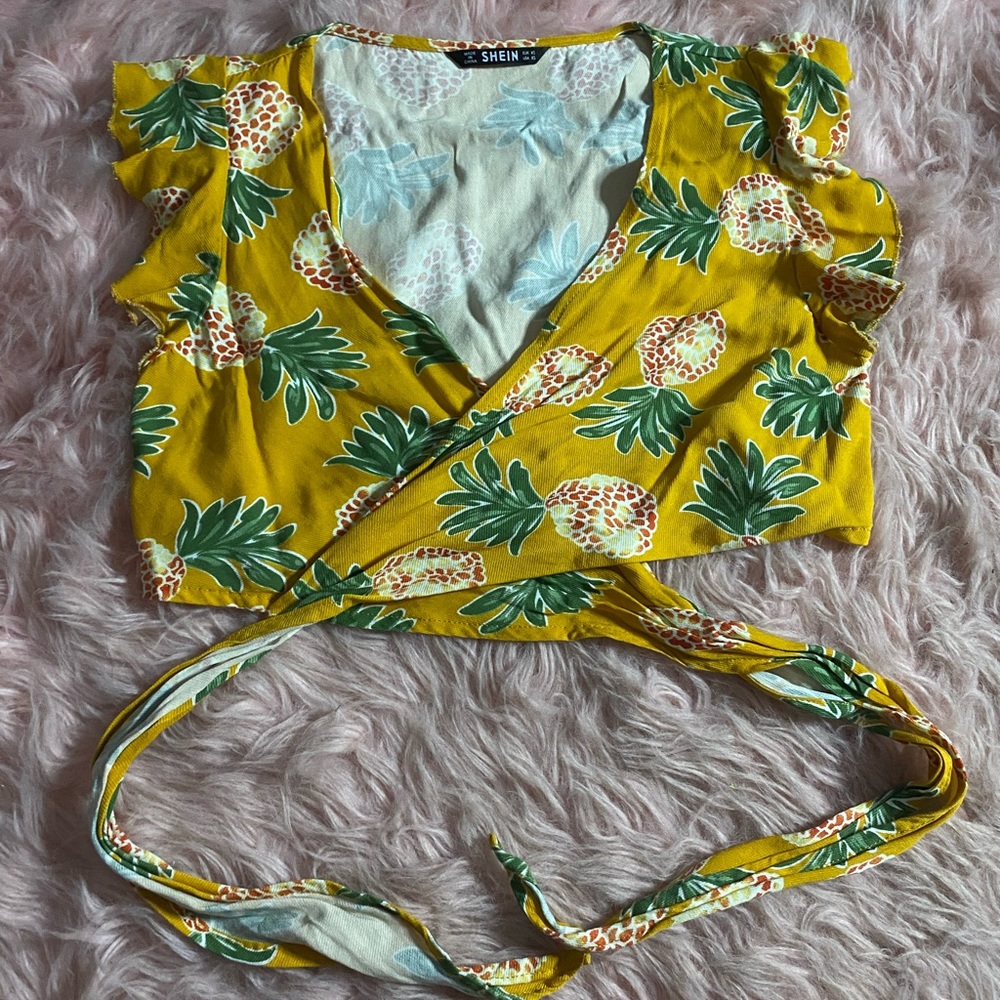 Pineapple top